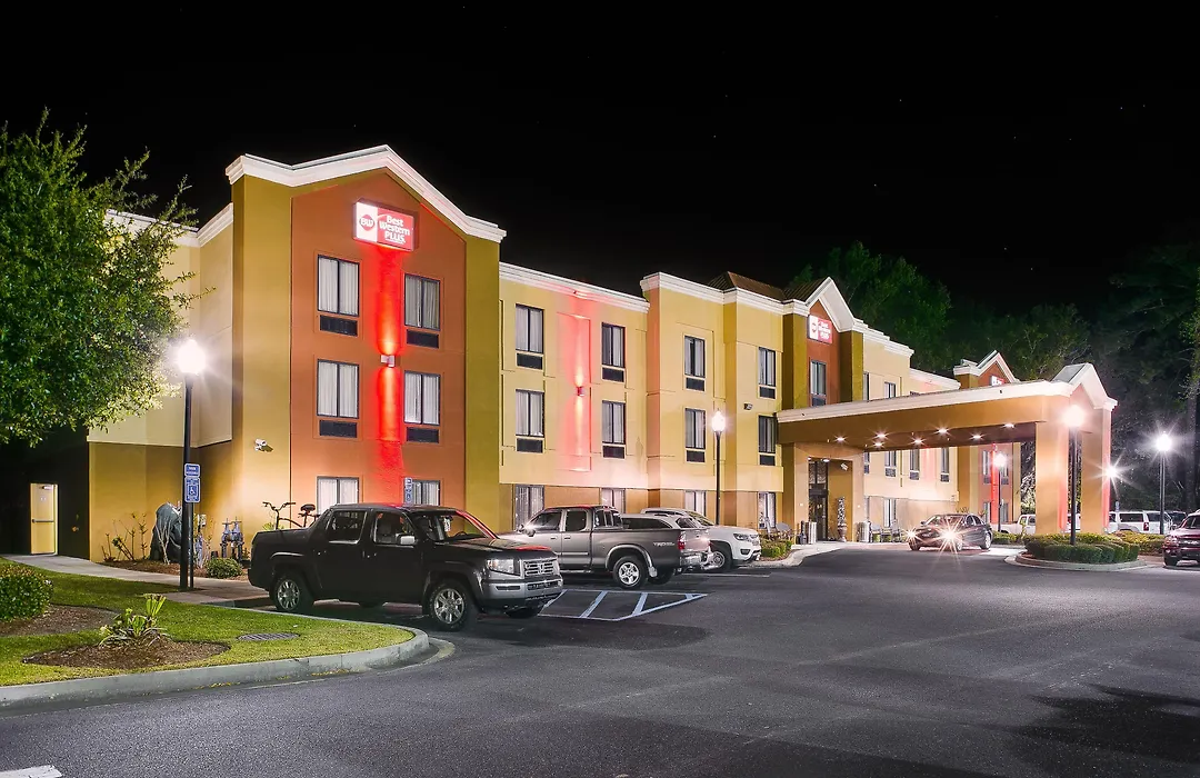 Best Western Plus Richmond Hill Inn-1